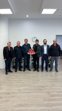 İlahiyat Fakültemiz Dekanı Prof. Dr. Mehmet Murat Karakaya'ya ve Yönetim Ekibinden Dekanımıza Ziyaret