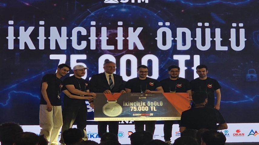 Fakültemiz Bilgisayar Mühendisliği Bölümü Öğrencisi Emirhan Çalık ve Takımı, Siber Vatan Finali'nde Türkiye İkincisi Oldu